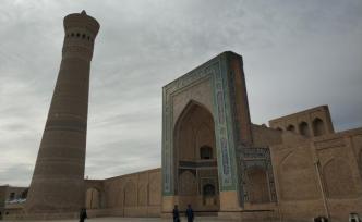 探访乌兹别克斯坦⑥｜布哈拉：经学院里的旅游市场