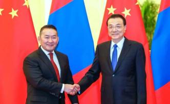 李克强会见蒙古国总统巴特图勒嘎