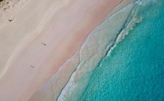 研究称全球半数沙滩或在本世纪末消失，澳大利亚等首当其冲
