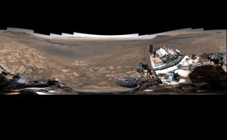 18亿像素，好奇号拍的火星高清全景图