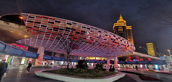 杨浦区:五角场下沉式广场