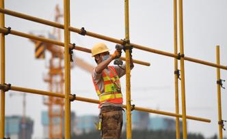 住建部：全国房屋建筑和市政工程复工率为58.15%