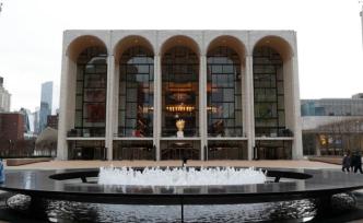 大都会歌剧院取消演出季剩余演出，停发乐团合唱团薪水