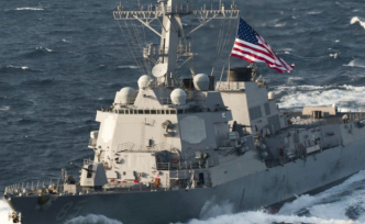国防部：美方一再派遣军舰军机在南海挑衅，中方坚决反对