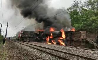 T179列车脱轨侧翻事故造成1死4重伤