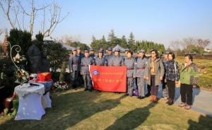 冬至上海各大墓区迎祭扫高峰，公安出动3架次警用直升机巡查