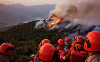 云南禄劝山火已连烧3天，超600人救援