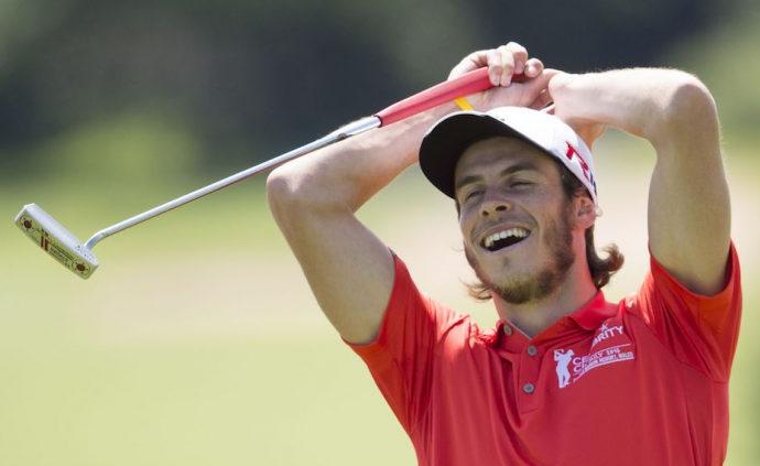 哪怕隔离在家,贝尔依旧要打高尔夫