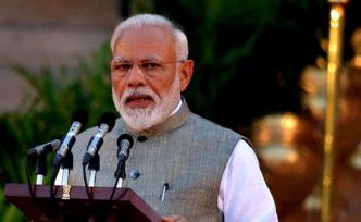 印度总理莫迪全国讲话：邀请国民再上阳台，熄灯以烛光祈福
