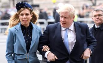 外媒：英国首相约翰逊未婚妻出现新冠肺炎症状