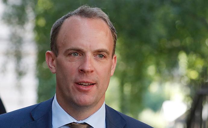 被指定代理英国首相职责的多米尼克 · 拉布是谁?