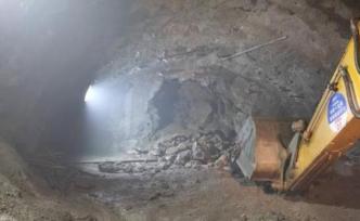 在建川藏铁路拉萨至林芝段重点控制性工程米林隧道成功贯通