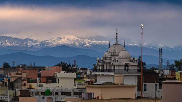 印度封城奇景：民众30年首见喜马拉雅山