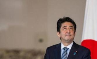日本首相安倍改口承认应对疫情不力：“政治判断责任在自己”