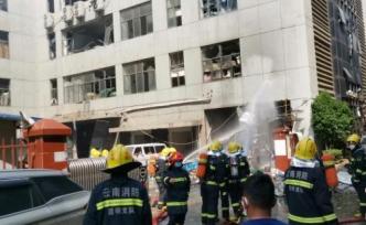 昆明一蒸汽锅炉房发生爆炸：数十扇窗户被震碎，伤者已送医