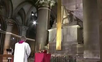 巴黎圣母院大火一周年，修复暂停