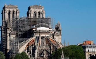 巴黎圣母院火灾一周年：受疫情影响，修复暂时搁置