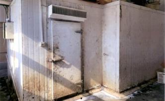 男子毒狗数十条清理内脏冻在冷库，准备冬季出售被公诉