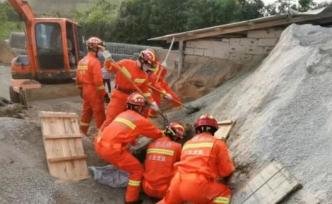 广西崇左一砖厂沙石塌方埋压4岁儿童，半小时后被救出已遇难