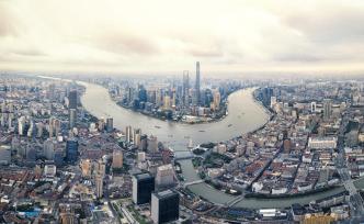 秩序井然，小长假首日上海130家景区接待游客超45万人次