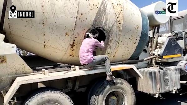 回家心切！18名印度务工者藏身水泥搅拌车