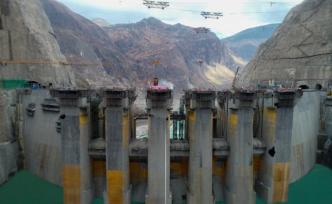 中国第四、世界第七大水电站乌东德大坝主体工程全线浇筑到顶