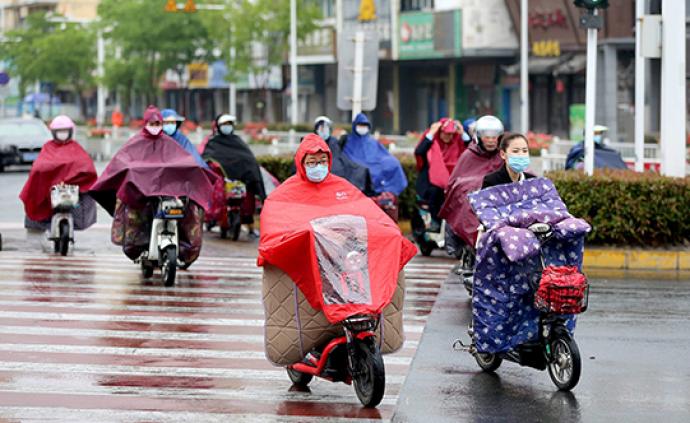 五一假期结束大范围降雨模式开启多地伴随大风降温