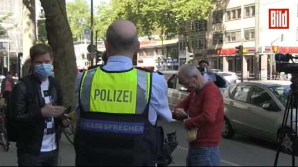 德国一诊所枪击致2伤，嫌犯躲公寓后被捕