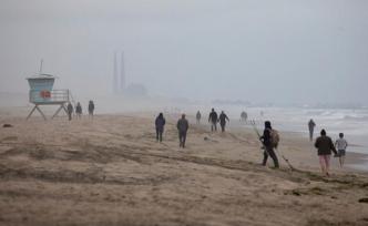 美國加州圣克魯斯縣海岸線一名男子沖浪時遭到鯊魚襲擊死亡