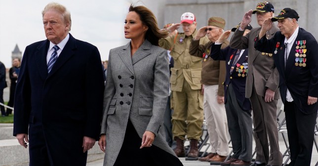 央视新闻奥巴马给特朗普抗疫下了定义，白宫为何“沦陷”？