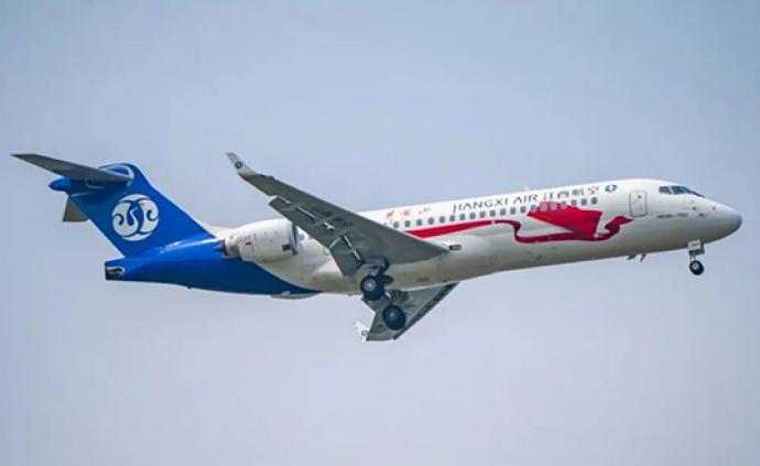 国产飞机arj21"井冈山"号完成首航,明天载客去上海