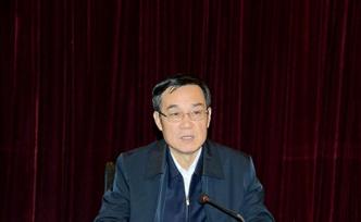 张延明当选为郑州市政协主席，曾任河南省商务厅厅长等职