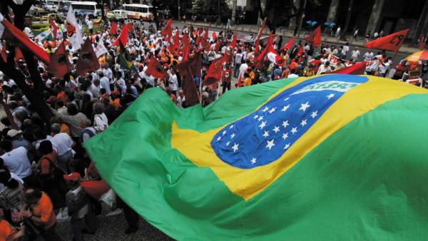 巴西单日新增近2万确诊病例，累计超29万