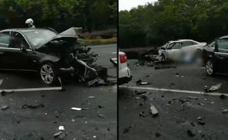 奥迪车疯狂逆行撞4车伤3人，司机未酒驾