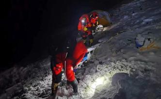 登峰测极｜2020珠峰高程测量登山队今凌晨2时许开始冲顶