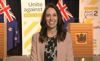 谈笑自若，新西兰总理直播中淡定应对地震