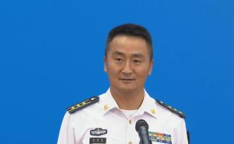 赵岩泉代表：我是中国海军，如有需要请在16频道呼唤我！
