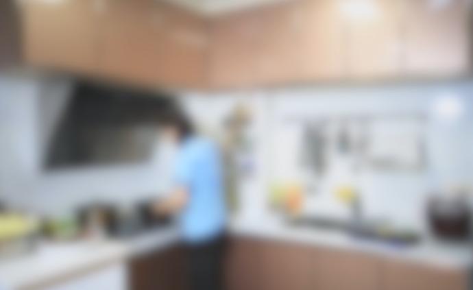 對(duì)話32歲“碩士保姆”:為了和家人團(tuán)聚而放棄事業(yè)