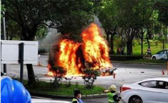 深圳电动货车追尾起火导致司机死亡，南京依维柯正密切关注