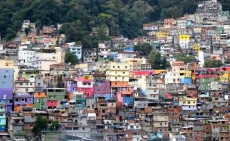 疫情中的里约贫民窟：75%出现新冠症状的居民未就医