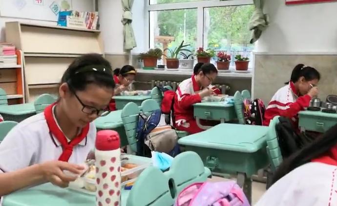 教育部倡議在校用餐盡量自備餐具