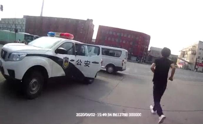 不慎切斷拇指求醫(yī)遇阻,交警開(kāi)道護(hù)送救治
