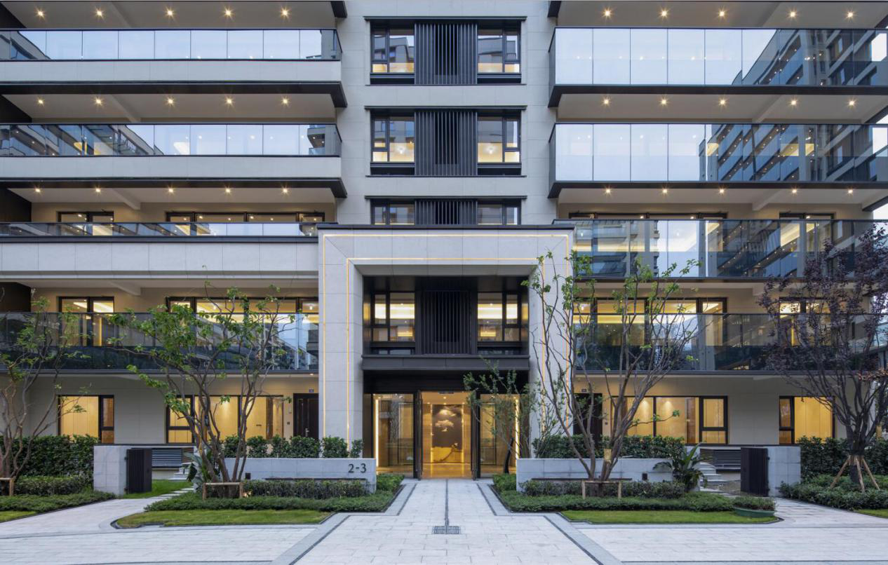 金茂府实景,拍摄于6月