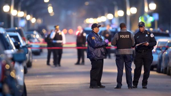 芝加哥60年来最血腥一天：1天内18人被枪杀