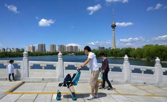 北京市属公园景区展览今起全面恢复开放，室内参观需戴口罩
