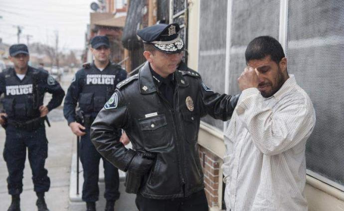早有先例!美國一市解散警局后犯罪率驟降