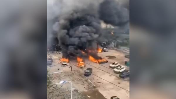 浙江温岭一油罐车爆炸有人员伤亡，爆炸瞬间曝光