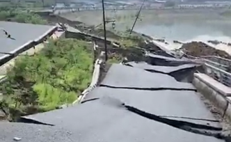 杭州一江堤局部塌陷：开裂长度60余米，现场已封锁