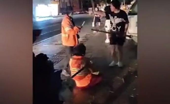 呼市兩女一男毆打環衛工,警方介入調查