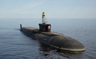 俄罗斯“核重建”｜列装新潜艇、公布核政策，回击美战略挤压